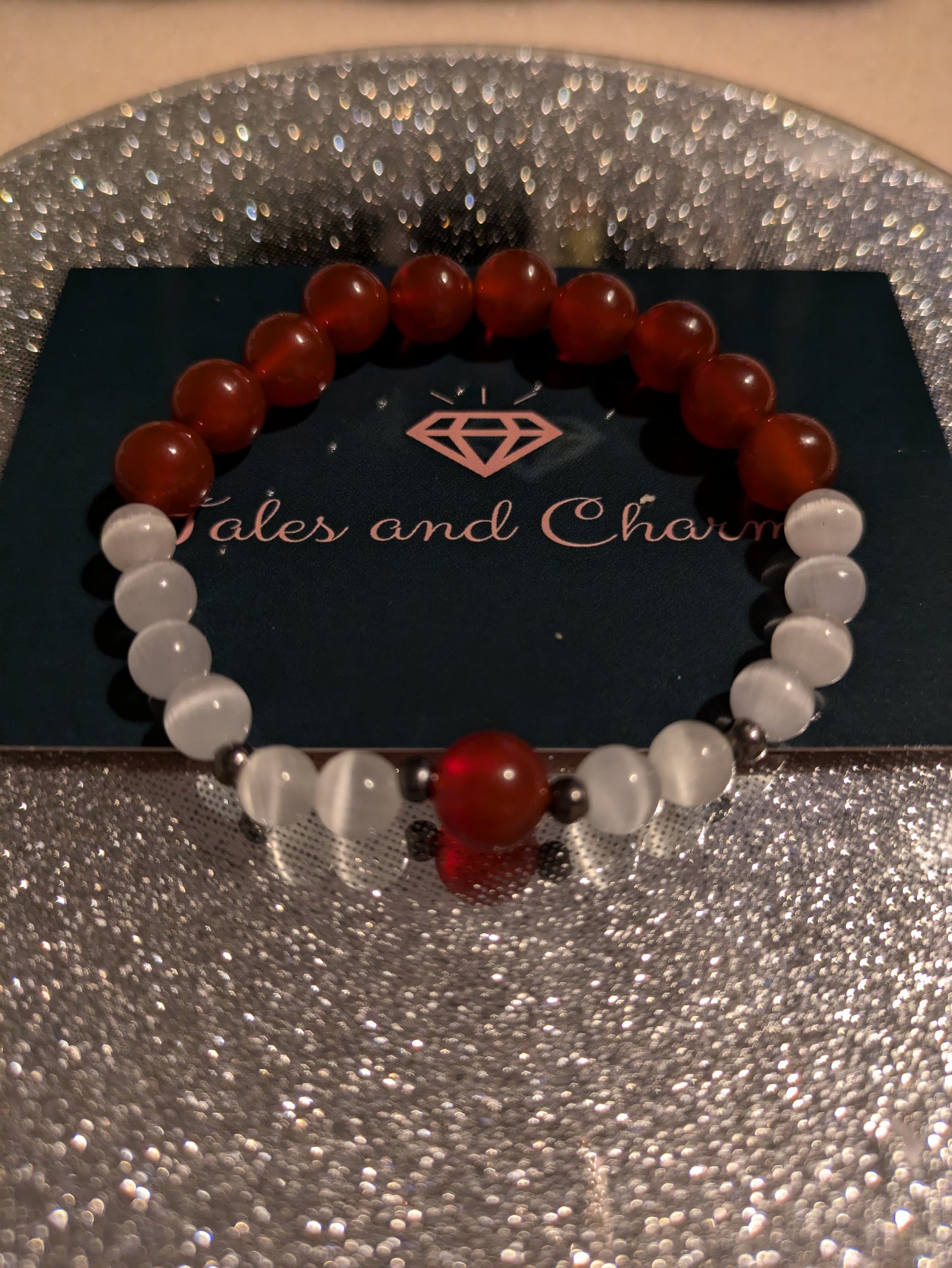 Carnelian & White Cats Eye bead bracelet